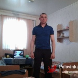 АНДРЕЙ Яковлев, 43 года